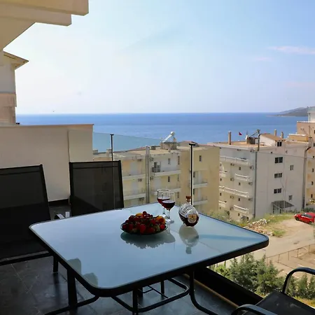 Blue Horizon Apartment